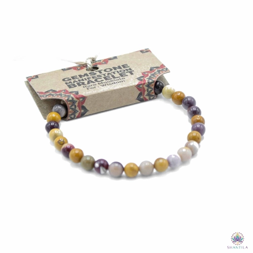 Bracelet Perles Mookaïte — Sagesse 2 Bracelet mookaïte enfilé sur sa carte kraft illustrée « Gemstone Manifestation Bracelet »