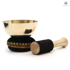 Coffret cadeau complet avec bol chantant tibétain en laiton 9 cm, coussin et bâton de frappe