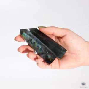 labradorite naturelle madagascar reflets bleus meditation
