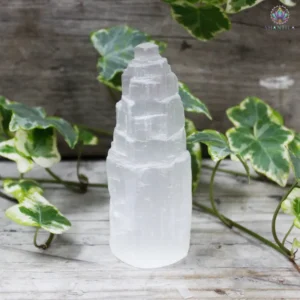 Tour en sélénite naturelle de 10 cm pour purification et méditation