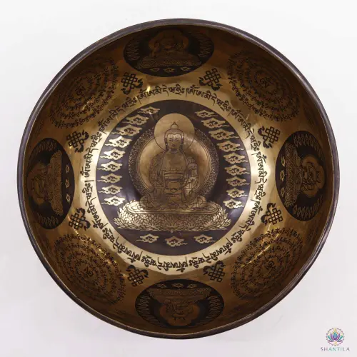 Bol Chantant Népalais Martelé 21 cm – Cinq Bouddhas Gravés, Vendu Seul 2 Vue de dessus du bol : Bouddha assis sur un lotus gravé au fond, entouré de quatre autres Bouddhas en médaillon